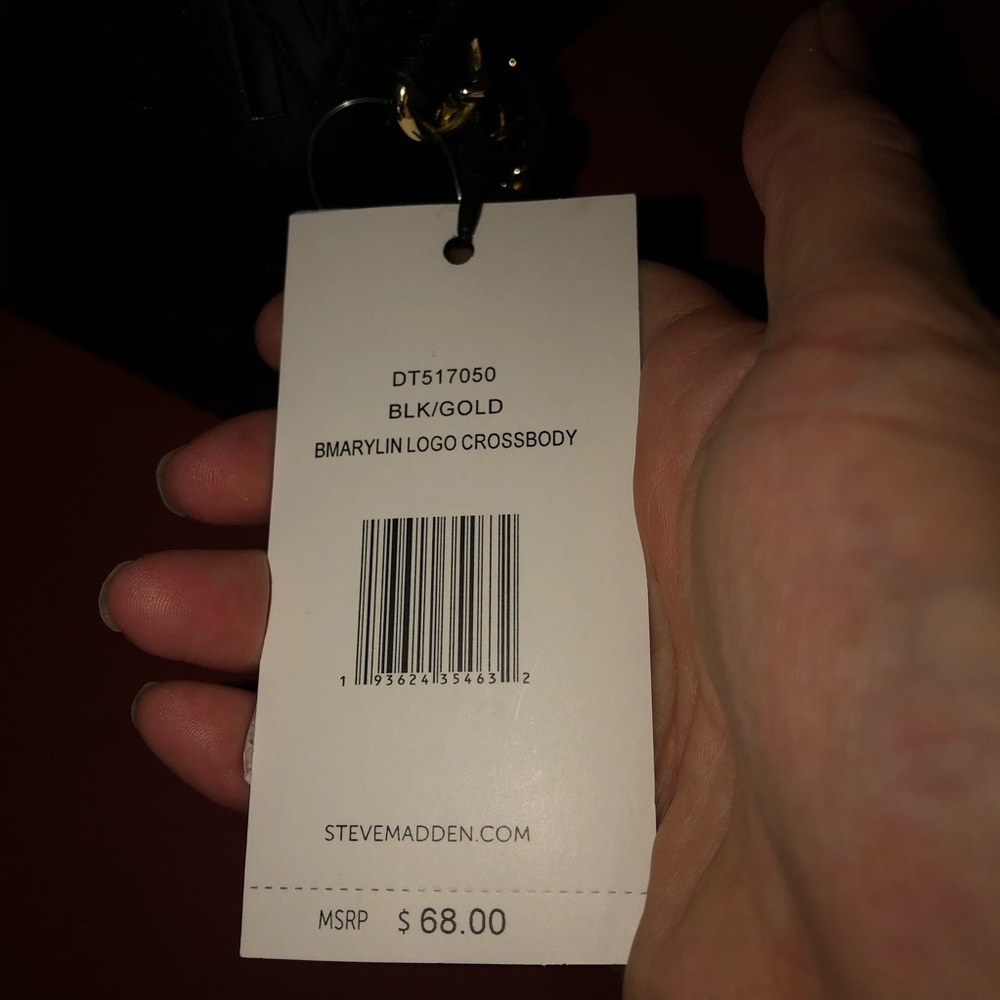 Steve Madden BMarilyn Crossbody Black Logo - Picture 8 of 8